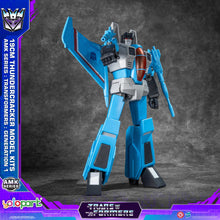 Load image into Gallery viewer, TRANSFORMERS GENERATION ONE: AMK Series Thundercracker &amp; Skywarp Model Kit