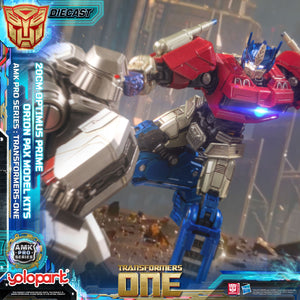 PRO - ORDER: TRANSFORMERS ONE: AMK PRO Series-Final Form Optimus Prime/ORION PAX Model Kit