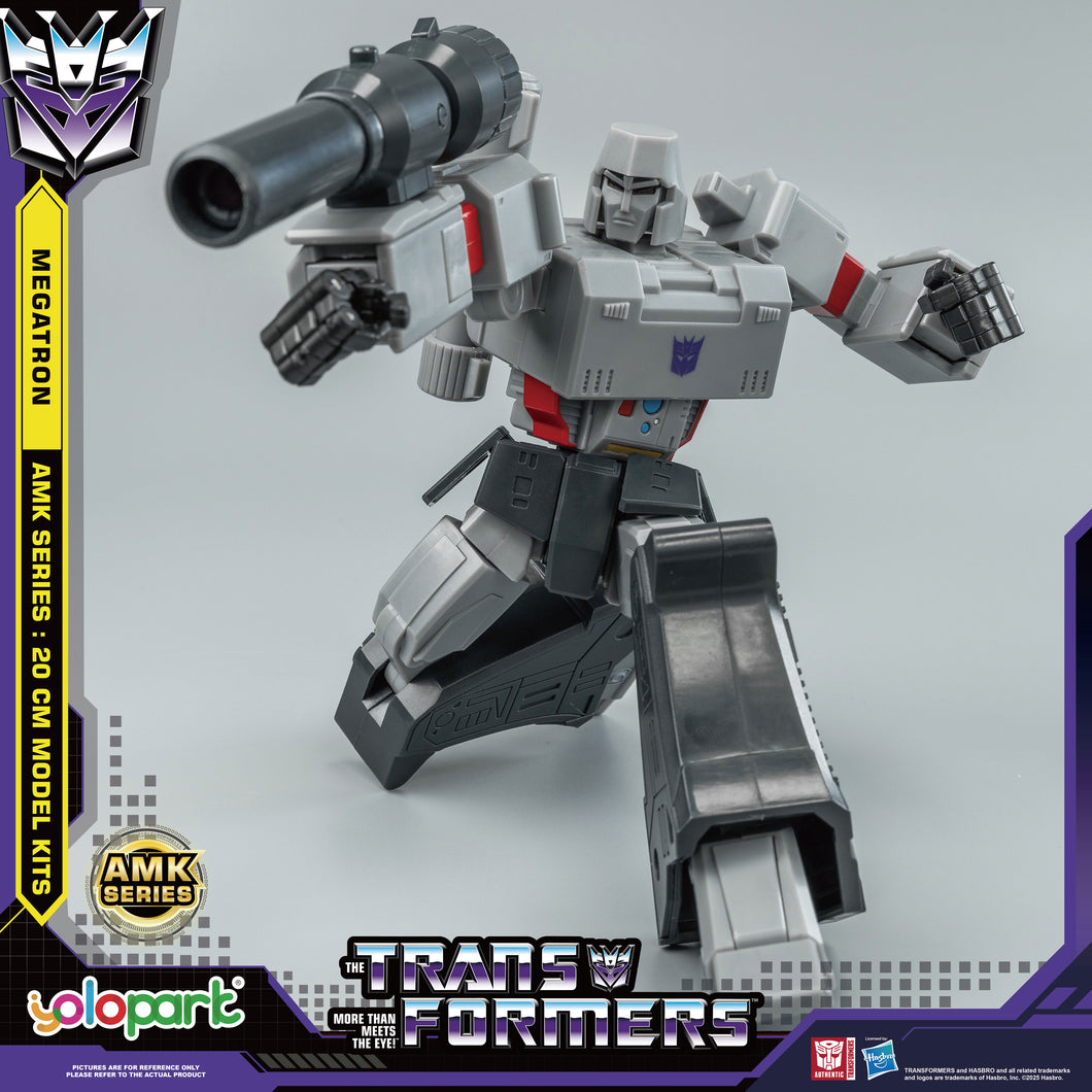PRE-ORDER : TRANSFORMERS GENERATION ONE: AMK Series 20cm Megatron Model Kit